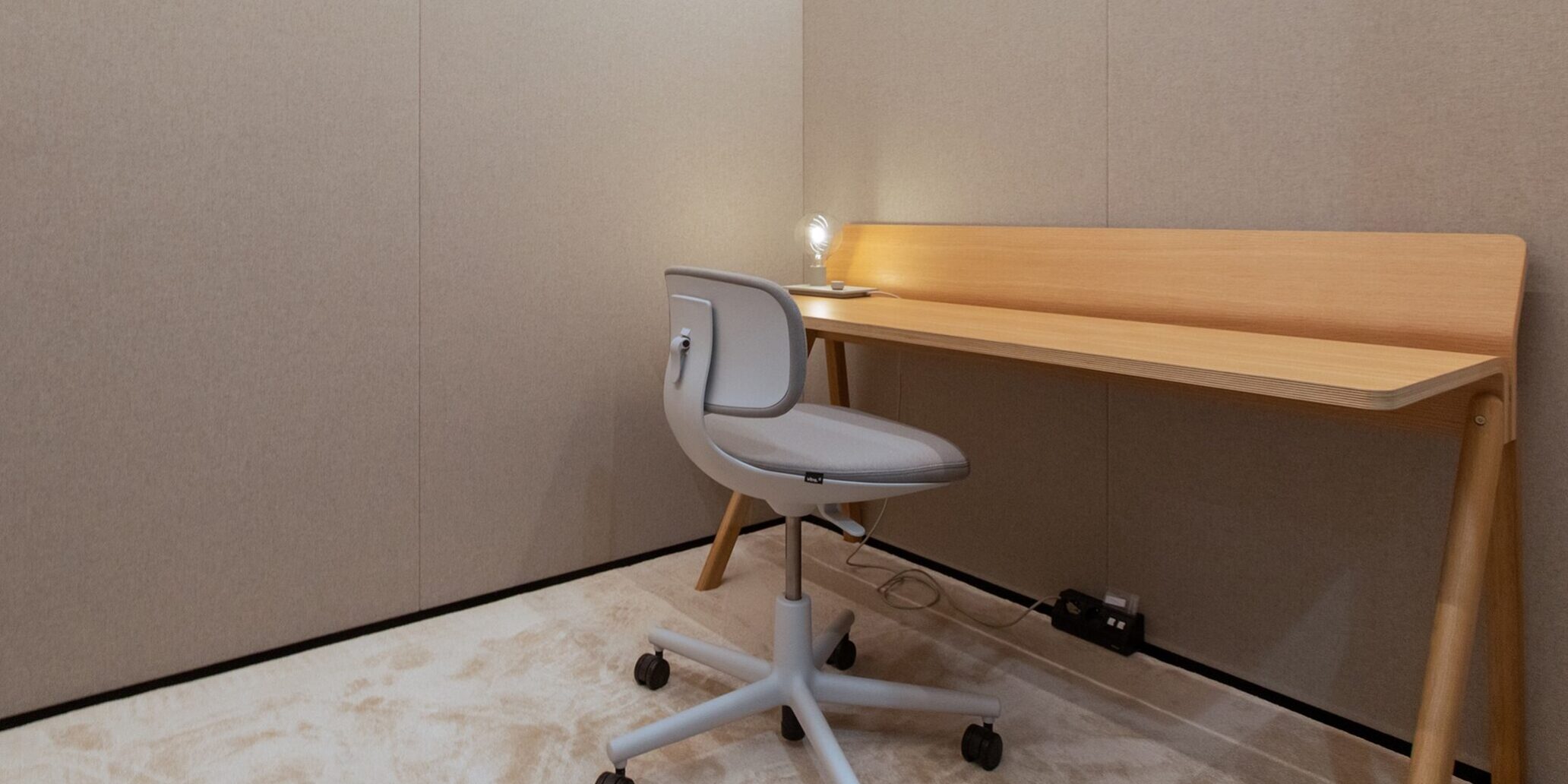 Minimalismus im Büro Schwadke Büroeinrichtung Rosenheim